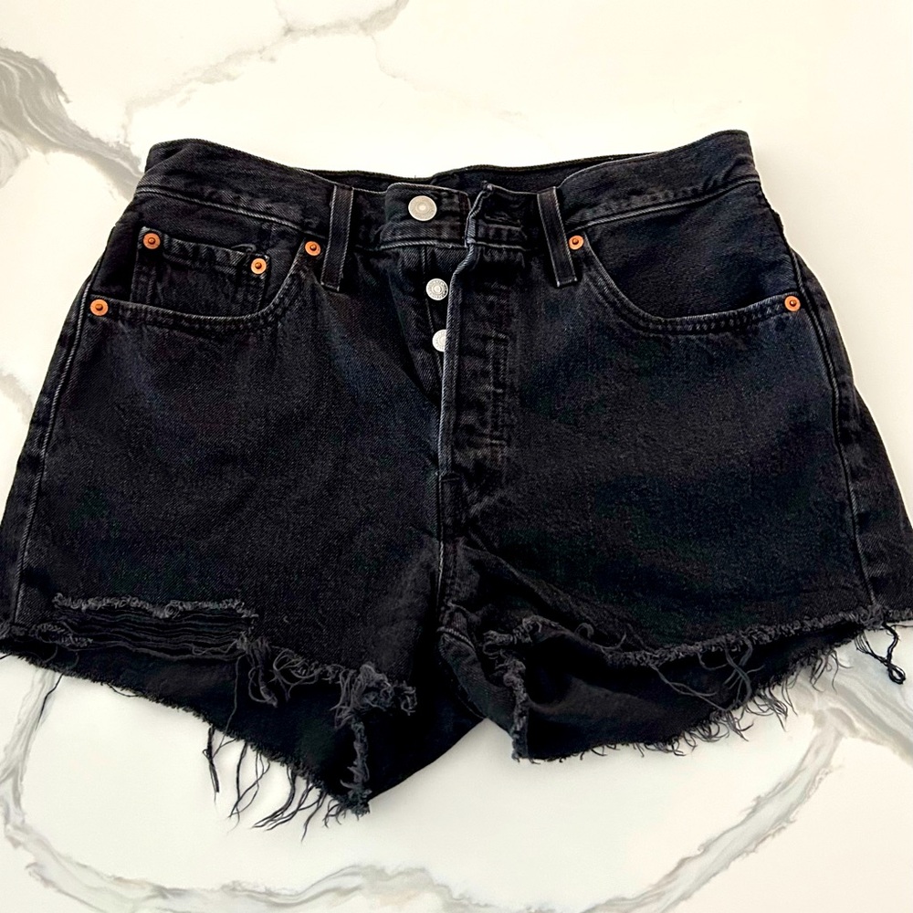 Levi’s 501 shorts - black denim W28